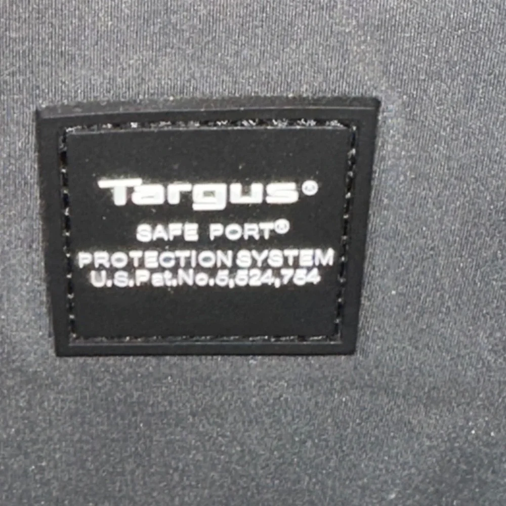 Targus safe port